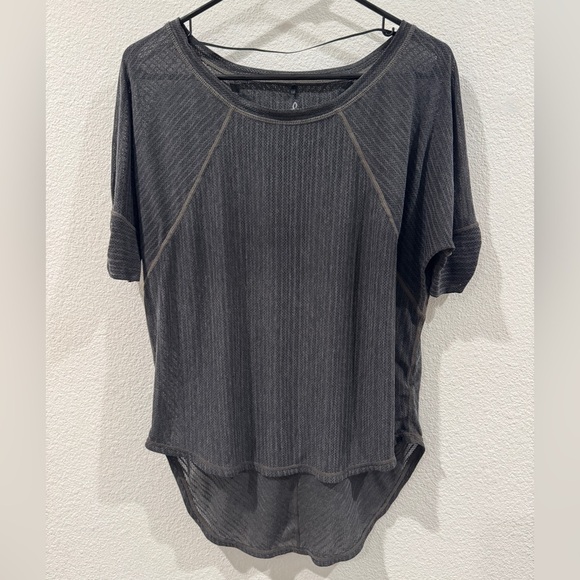 Prana Helani Lightweight Mesh Striped Short Sleeve Grey Athletic Yoga Top Small - Picture 3 of 16